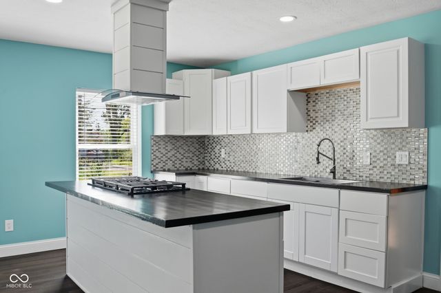 3702 Manor Court, Indianapolis, IN 46218