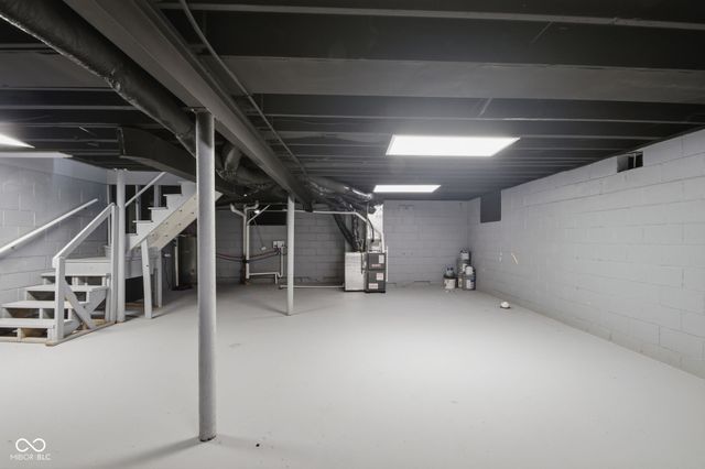 3702 Manor Court, Indianapolis, IN 46218