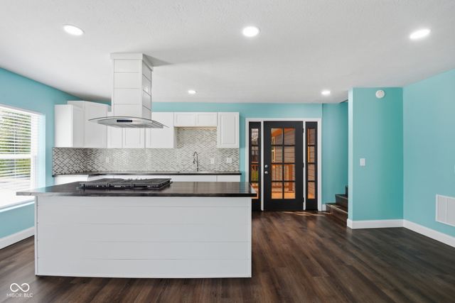 3702 Manor Court, Indianapolis, IN 46218