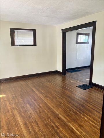 1421 Rio Street, Lakewood, OH 44107