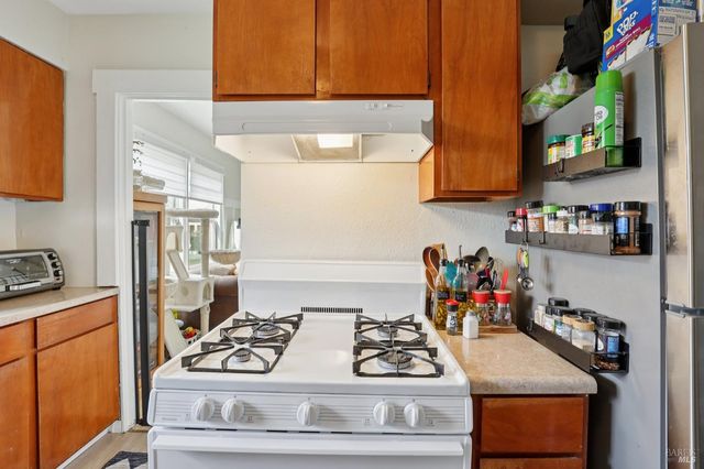 703 Capitol St, Vallejo, CA 94590