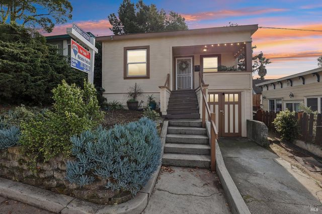 703 Capitol St, Vallejo, CA 94590