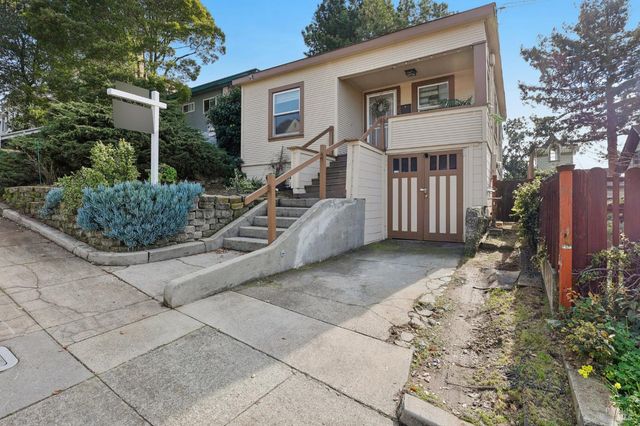 703 Capitol St, Vallejo, CA 94590