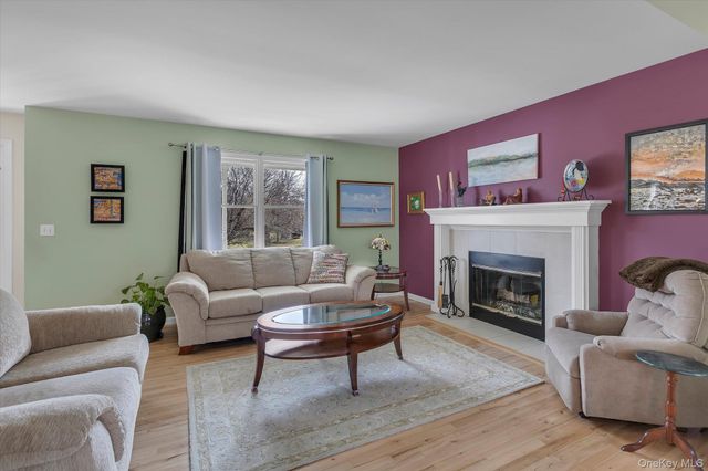 108 Vista Court, Jamesport, NY 11947