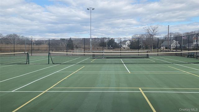 108 Vista Court, Jamesport, NY 11947