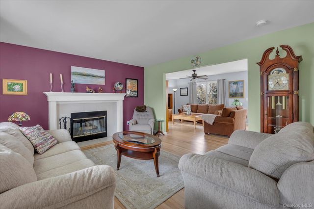 108 Vista Court, Jamesport, NY 11947