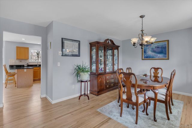 108 Vista Court, Jamesport, NY 11947