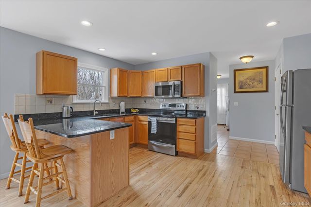 108 Vista Court, Jamesport, NY 11947