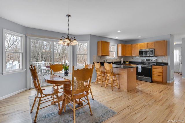 108 Vista Court, Jamesport, NY 11947