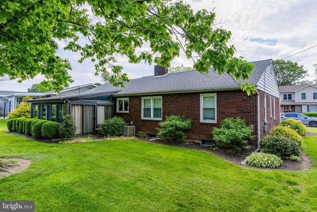 529 S 6TH ST, Denver, PA 17517