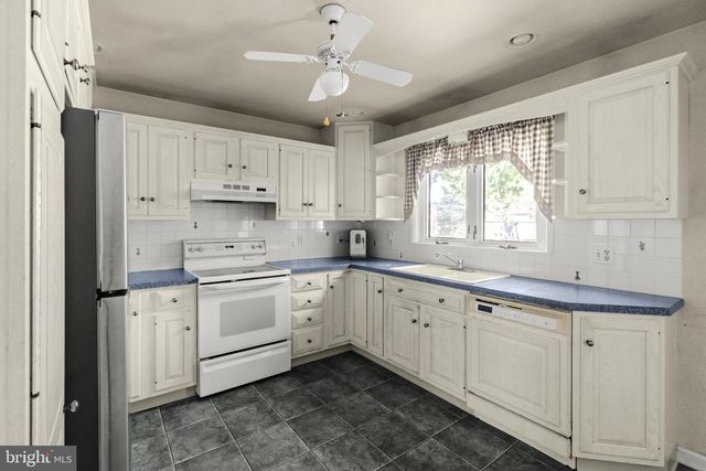 529 S 6TH ST, Denver, PA 17517