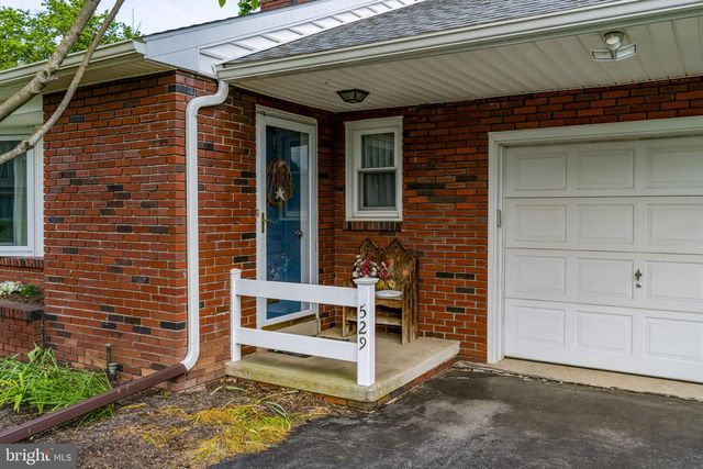 529 S 6TH ST, Denver, PA 17517