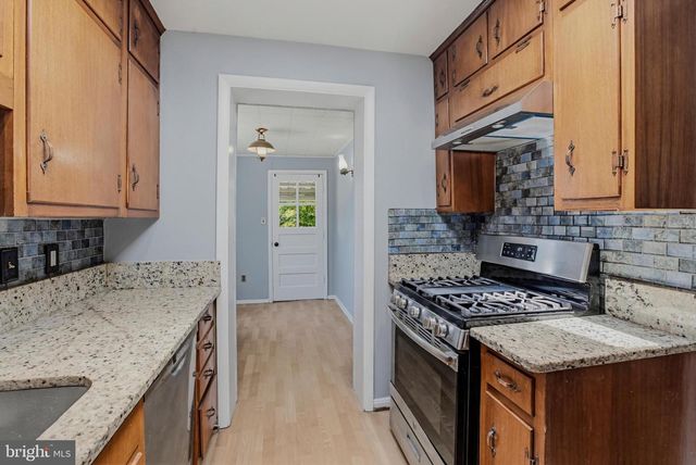 4611 HARLAN ST, Rockville, MD 20853