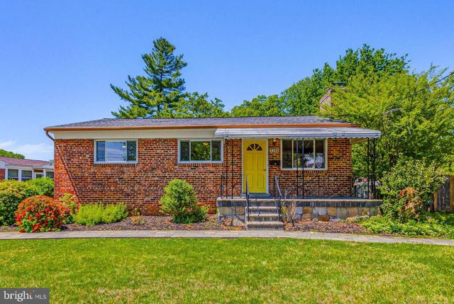 4611 HARLAN ST, Rockville, MD 20853