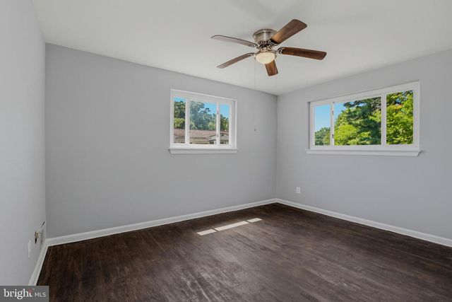 4611 HARLAN ST, Rockville, MD 20853