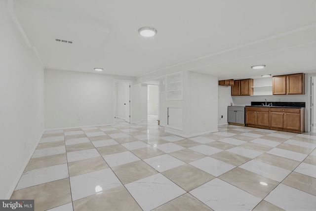 4611 HARLAN ST, Rockville, MD 20853