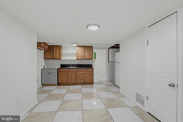 4611 HARLAN ST, Rockville, MD 20853