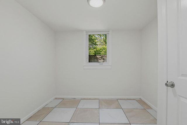 4611 HARLAN ST, Rockville, MD 20853