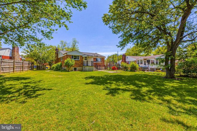 4611 HARLAN ST, Rockville, MD 20853