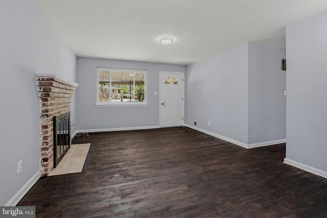 4611 HARLAN ST, Rockville, MD 20853