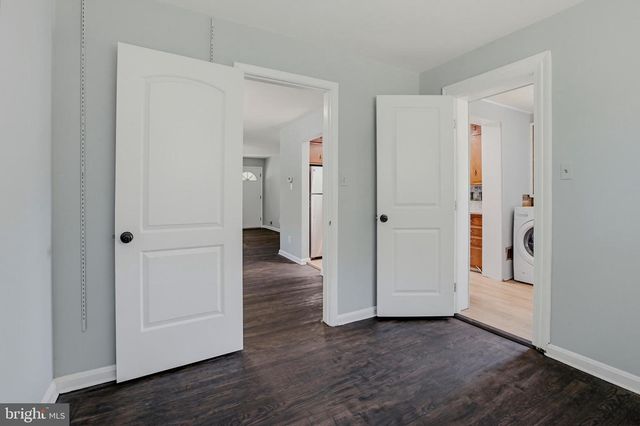 4611 HARLAN ST, Rockville, MD 20853