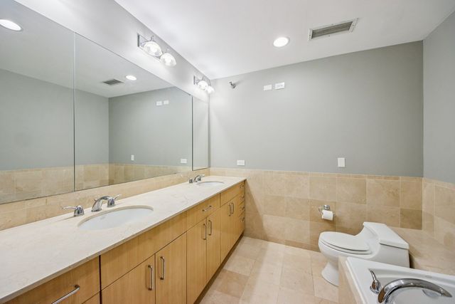 55 E Erie Street 2901, Chicago, IL 60611