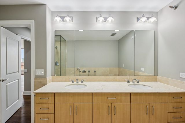 55 E Erie Street 2901, Chicago, IL 60611