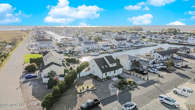 1001 Painter Pt, Lanoka Harbor, NJ 08734