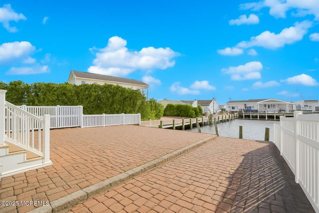 1001 Painter Pt, Lanoka Harbor, NJ 08734