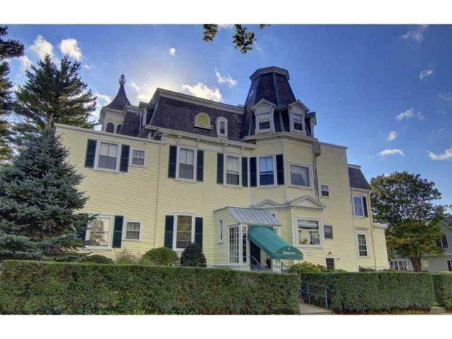 45 Ayrault Street 9, Newport, RI 02840