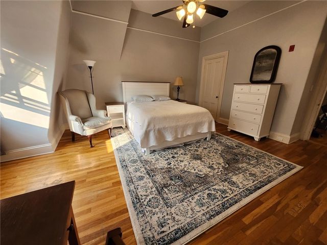 45 Ayrault Street 9, Newport, RI 02840