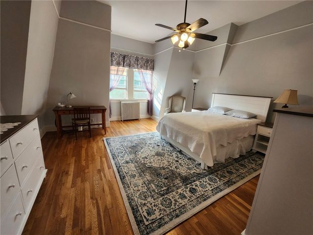 45 Ayrault Street 9, Newport, RI 02840