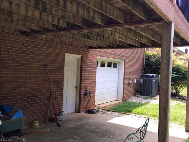 159 Cedar Knoll Drive, Mount Airy, NC 27030