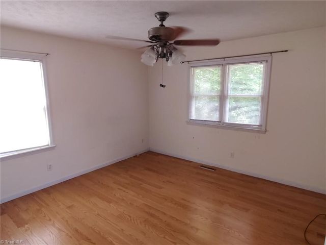 159 Cedar Knoll Drive, Mount Airy, NC 27030