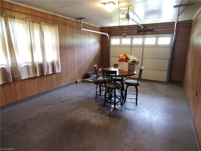 159 Cedar Knoll Drive, Mount Airy, NC 27030