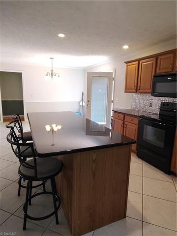 159 Cedar Knoll Drive, Mount Airy, NC 27030