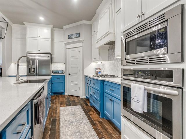 516 Side Track Road, Yukon, OK 73099