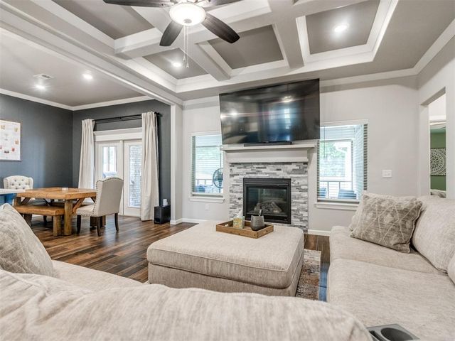 516 Side Track Road, Yukon, OK 73099