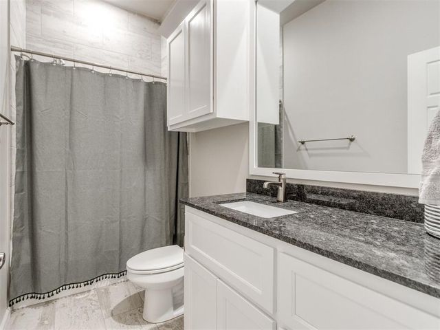 516 Side Track Road, Yukon, OK 73099