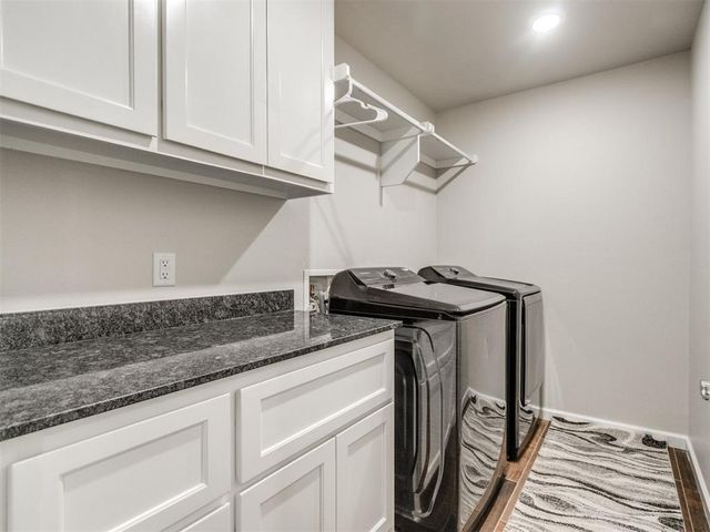 516 Side Track Road, Yukon, OK 73099