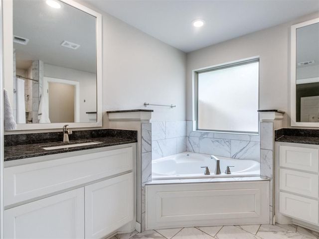 516 Side Track Road, Yukon, OK 73099