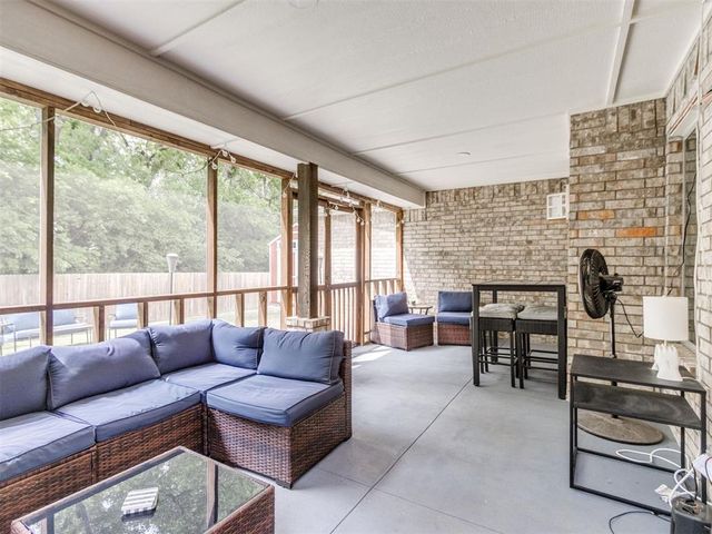 516 Side Track Road, Yukon, OK 73099