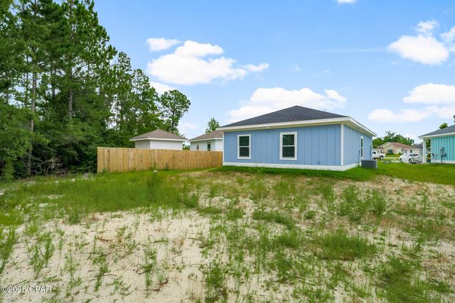 7200 Lake Suzzanne Way, Panama City, FL 32404