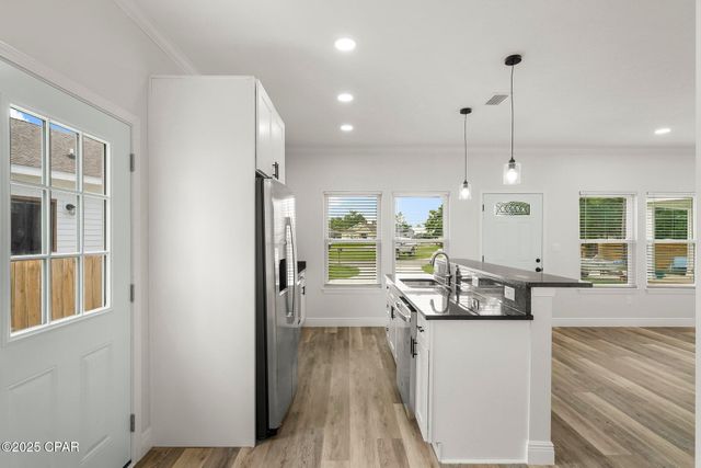 7200 Lake Suzzanne Way, Panama City, FL 32404