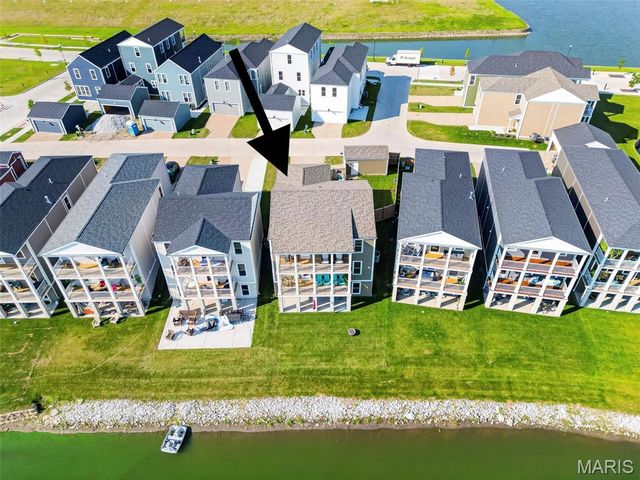 226 Marais Temps Clair Way, St Charles, MO 63301