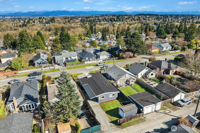 7147 30th Avenue SW, Seattle, WA 98126