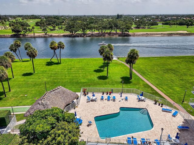 336 Golfview Road 905, North Palm Beach, FL 33408