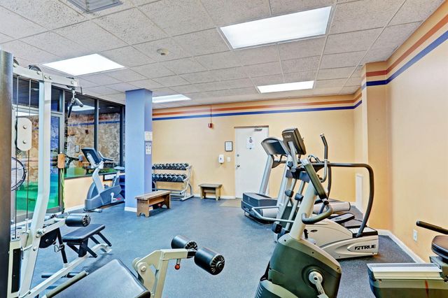 336 Golfview Road 905, North Palm Beach, FL 33408