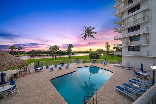336 Golfview Road 905, North Palm Beach, FL 33408