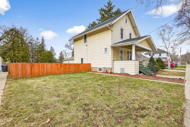 121 S OUTAGAMIE STREET, Appleton, WI 54914